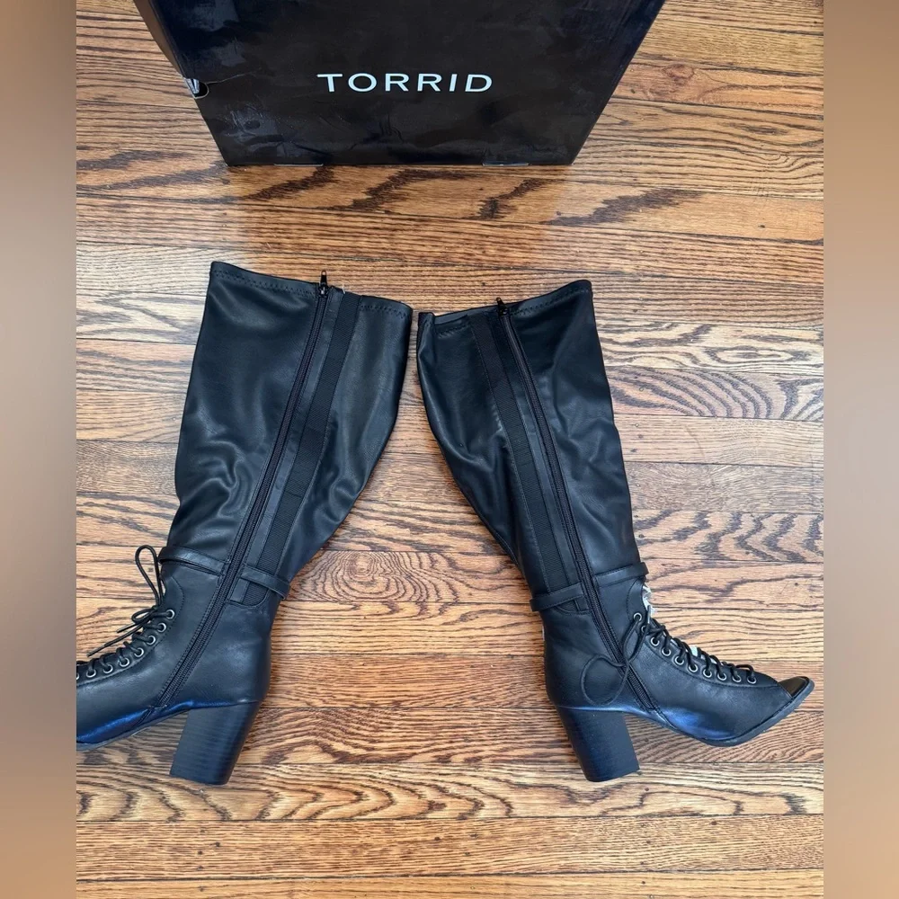 Black Peep Toe Knee-High Lace-Up Boots